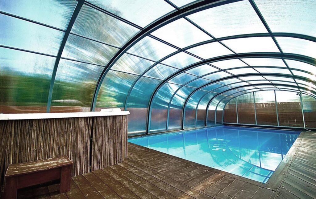 högt pooltak Alpin M40 kanalplast